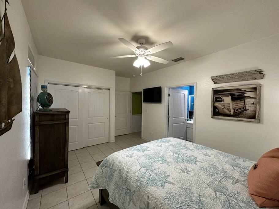 Barefoot Bungalow - Pet Friendly- 2 Bdrm Townhome Корпус-Кристи Экстерьер фото